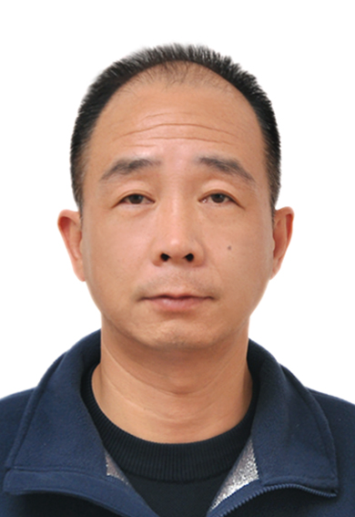 李铭伟